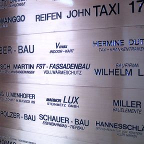 Gebäudebeschriftung