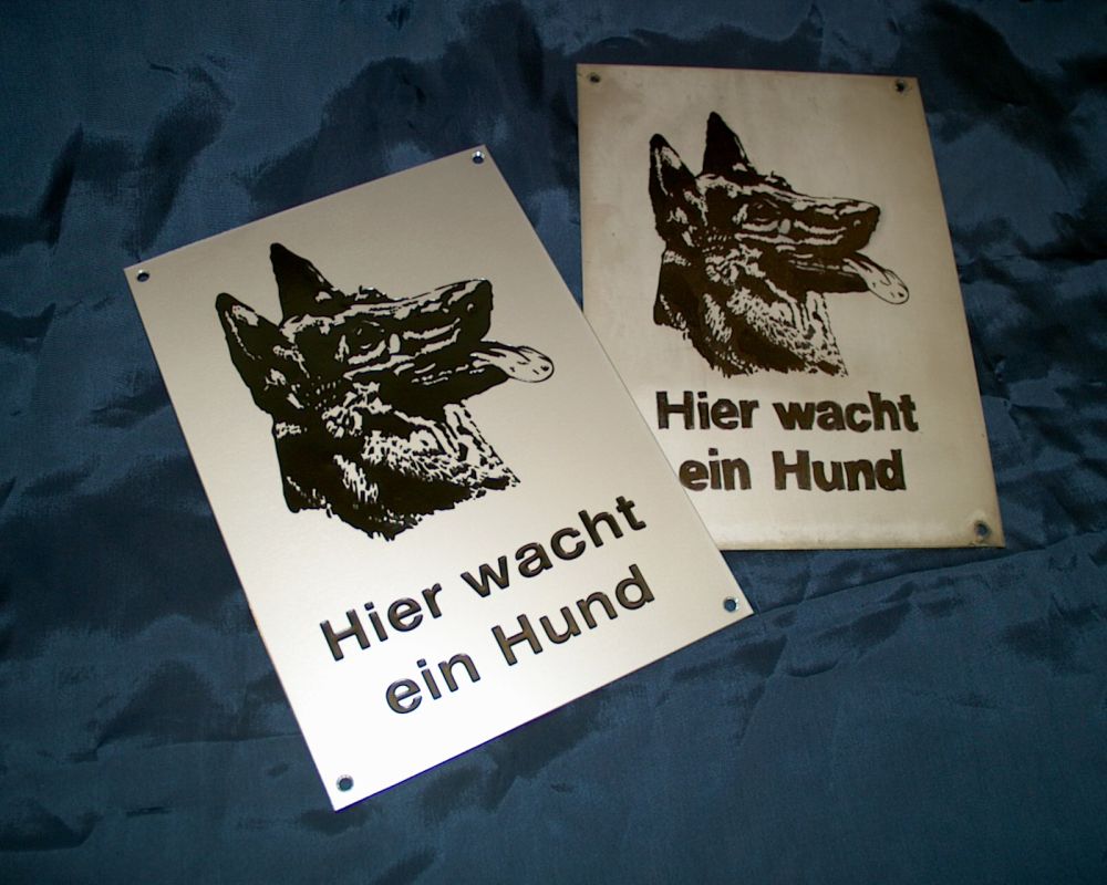 Hunde-Warnschild der Anfertigung individueller Schilder in Oberösterreich